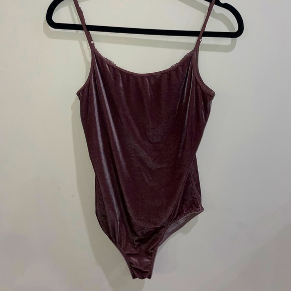 Purple velvet one piece with lace back - Picture 2 of 3